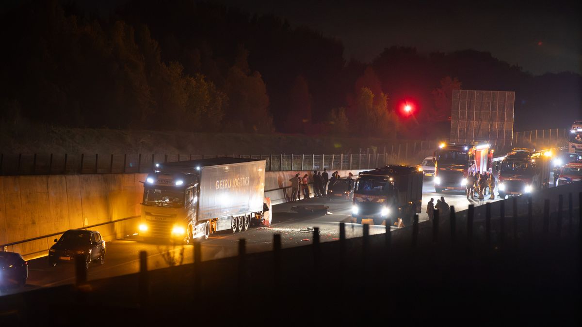 74-jarige man uit gemeente Borsele overleden bij ongeluk op de A4: 71-jarige vrouw ernstig gewond