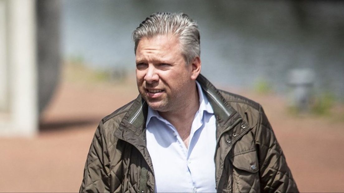 Curator Philippe Schol, die een aanslag op zijn leven overleefde.