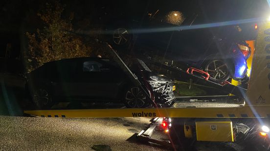 112 Nieuws: Flinke blikschade na aanrijding op N35 in Haarle. 112 Nieuws: Flinke blikschade na aanrijding op N35 in Haarle.