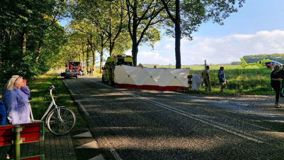 Fietsster ernstig gewond bij ongeluk met auto in Exloo