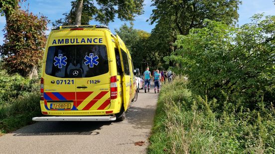 Wielrenner aangereden • spookrijder op snelweg. Wielrenner aangereden • spookrijder op snelweg.