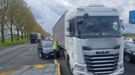 Ongeluk met vrachtwagen zorgt voor flinke file op A12
