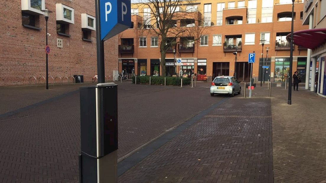 Kappen over de parkeerautomaten in Nijverdal