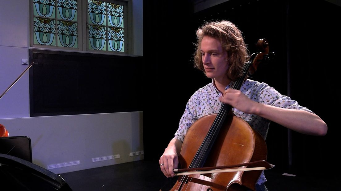 Justus van Herson met zijn cello