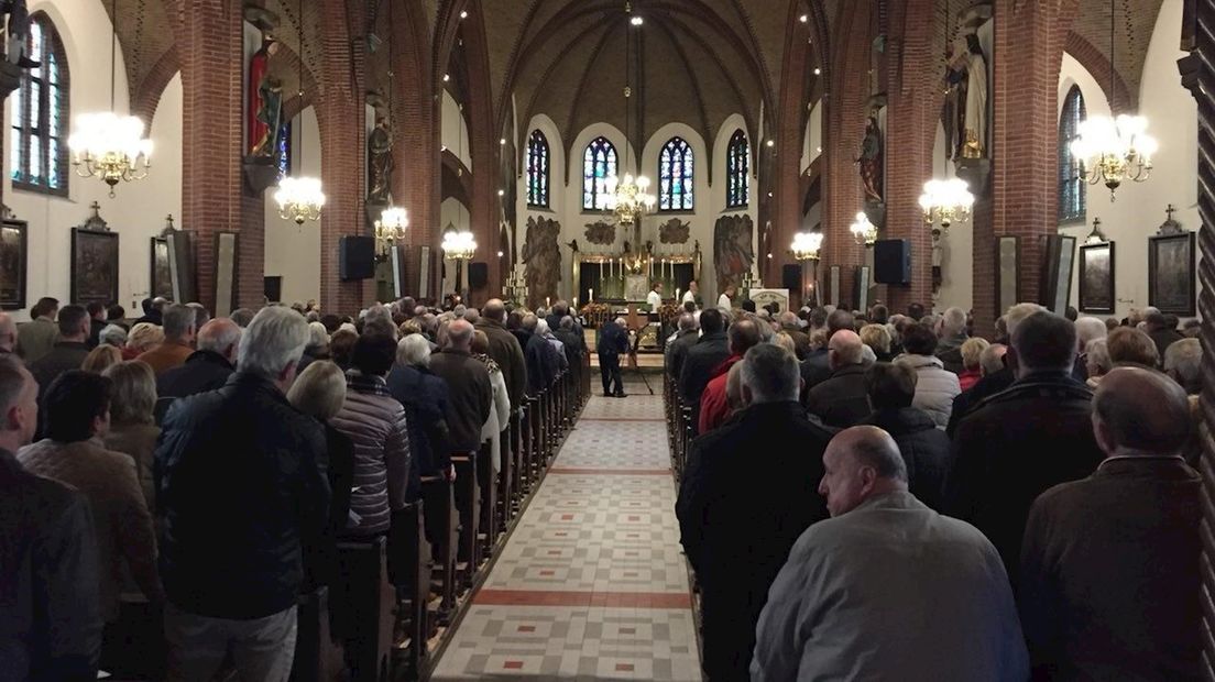 Eerste Sint-Hubertusviering in Geesteren