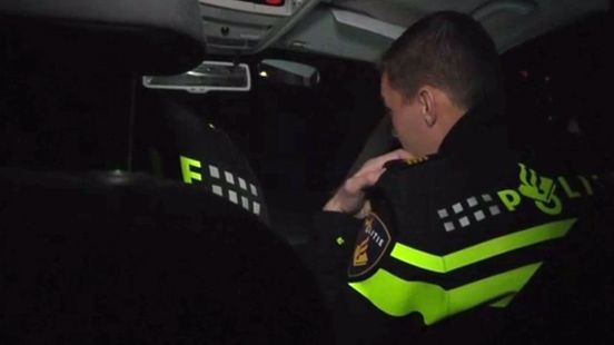 Fietser zwaargewond na opzettelijke aanrijding door boze automobilist. Fietser zwaargewond na opzettelijke aanrijding door boze automobilist.