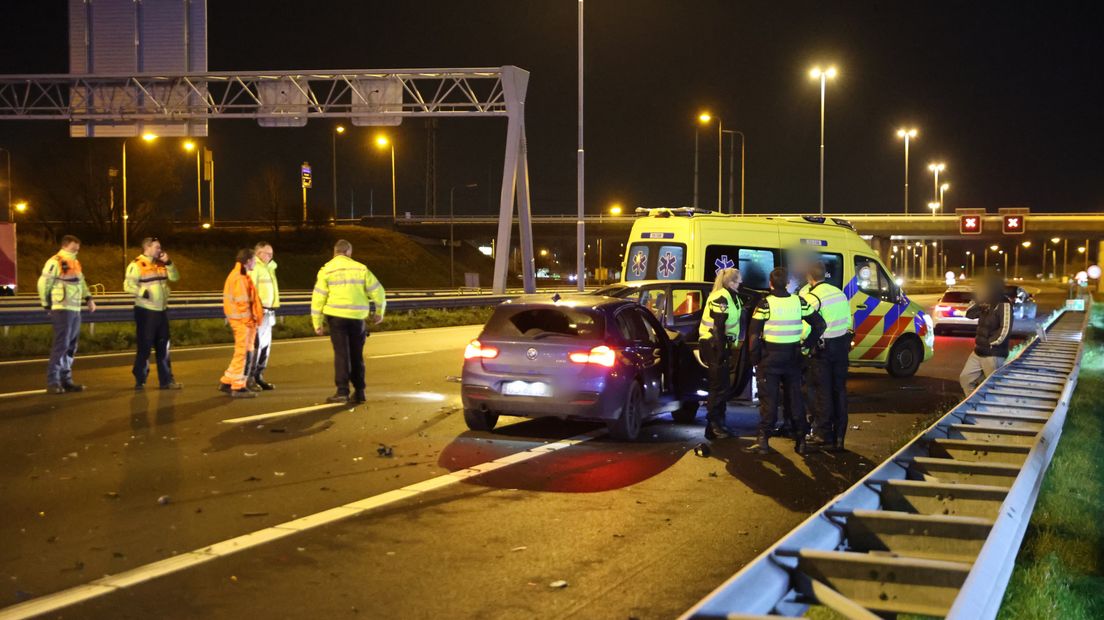 Zeker twee auto's waren bij het ongeluk betrokken.