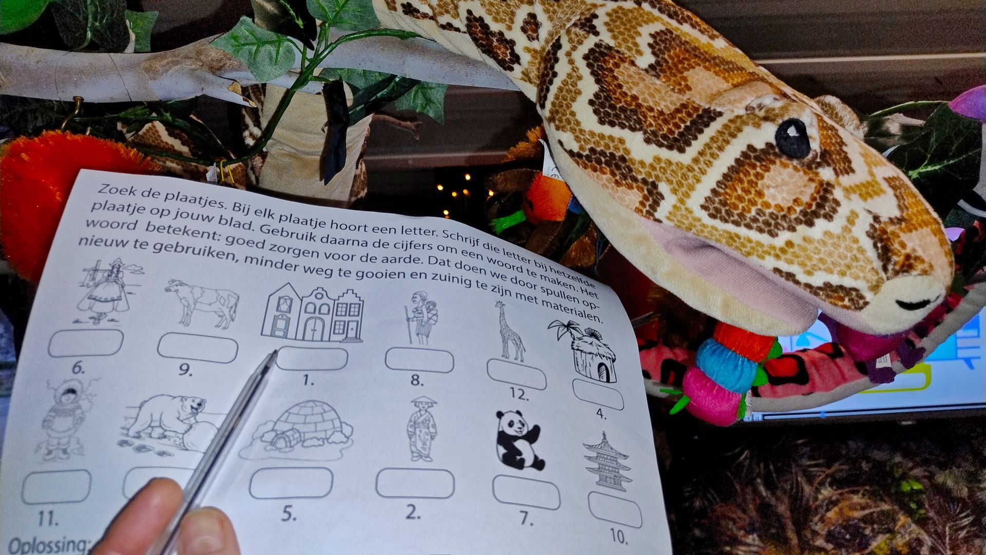 Wereldmarkt bij Kringloop Aktief in Groenlo.