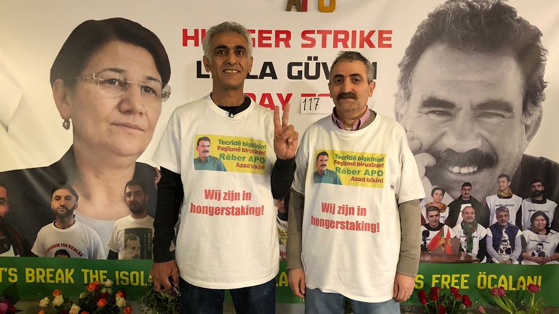 Hasbi Cakici en Hüseyin Yildiz tijdens de hongerstaking 