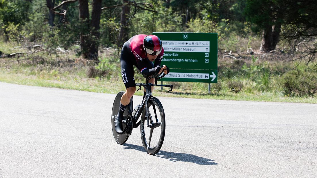 Dylan van Baarle rijdt de tijdrit én de wegwedstrijd