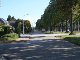 Gewonde na steekpartij in Emmer-Compascuum, verdachten nog zoek