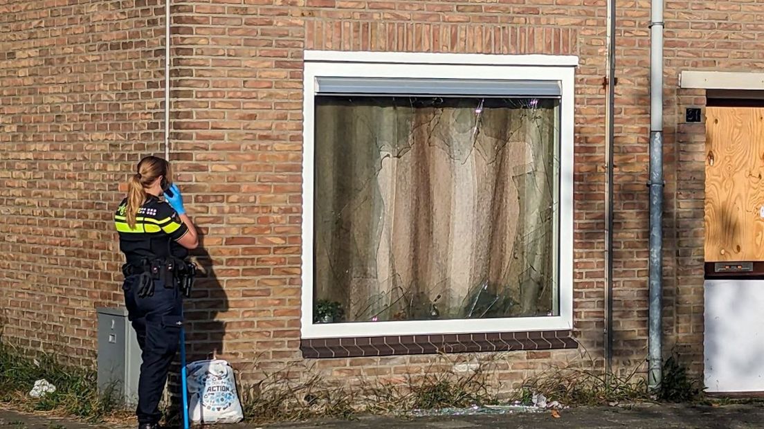 Politie onderzoekt geweldsincident bij woning in Enschede