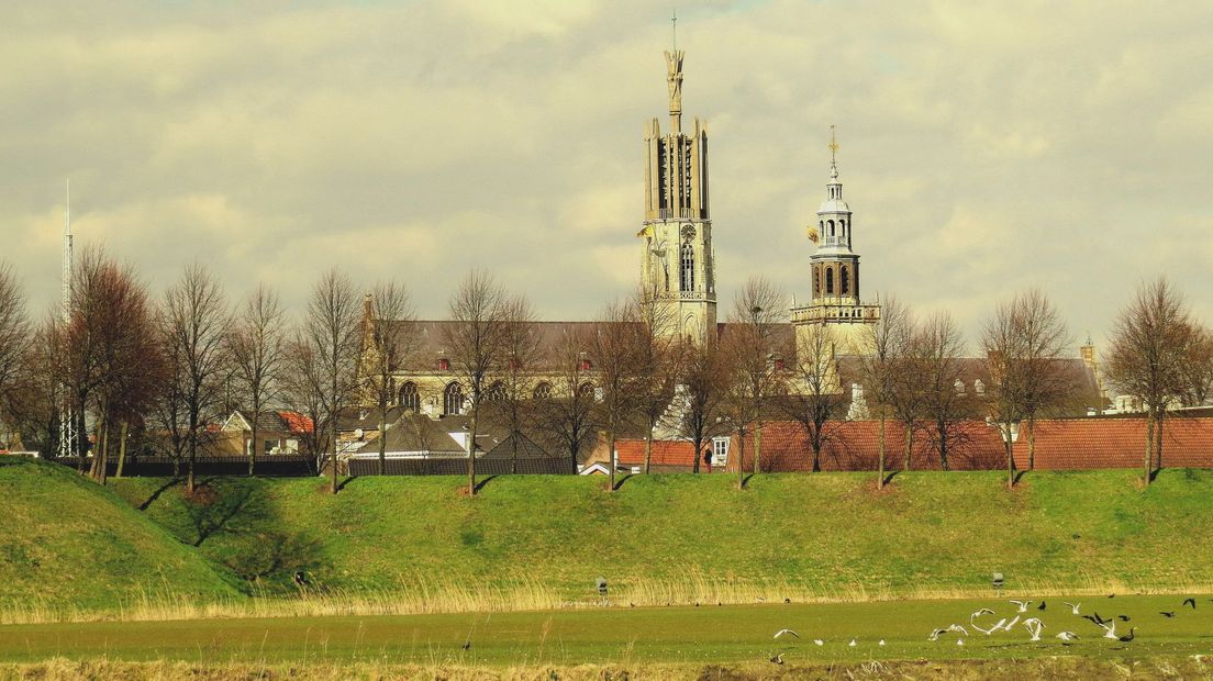 Buitenvest Hulst, Basiliek