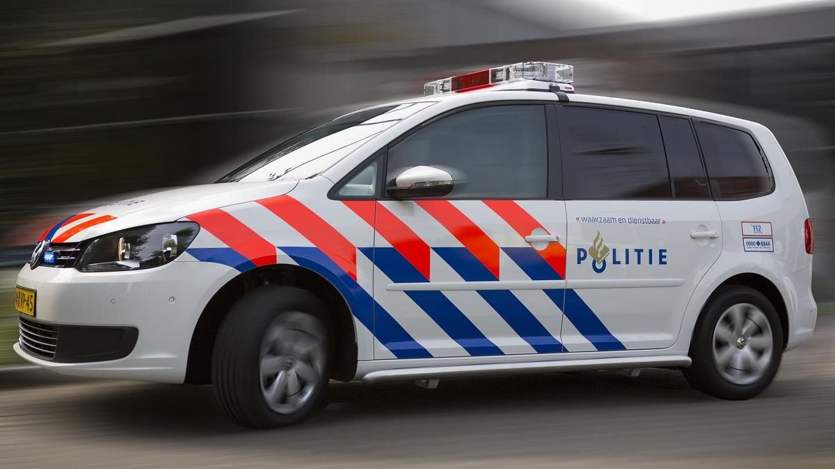 Dievenwagen klemgezet op A76 bij Spaubeek
