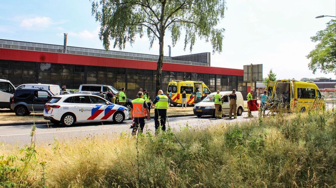 Hulpdiensten bij het ongeval in Apeldoorn