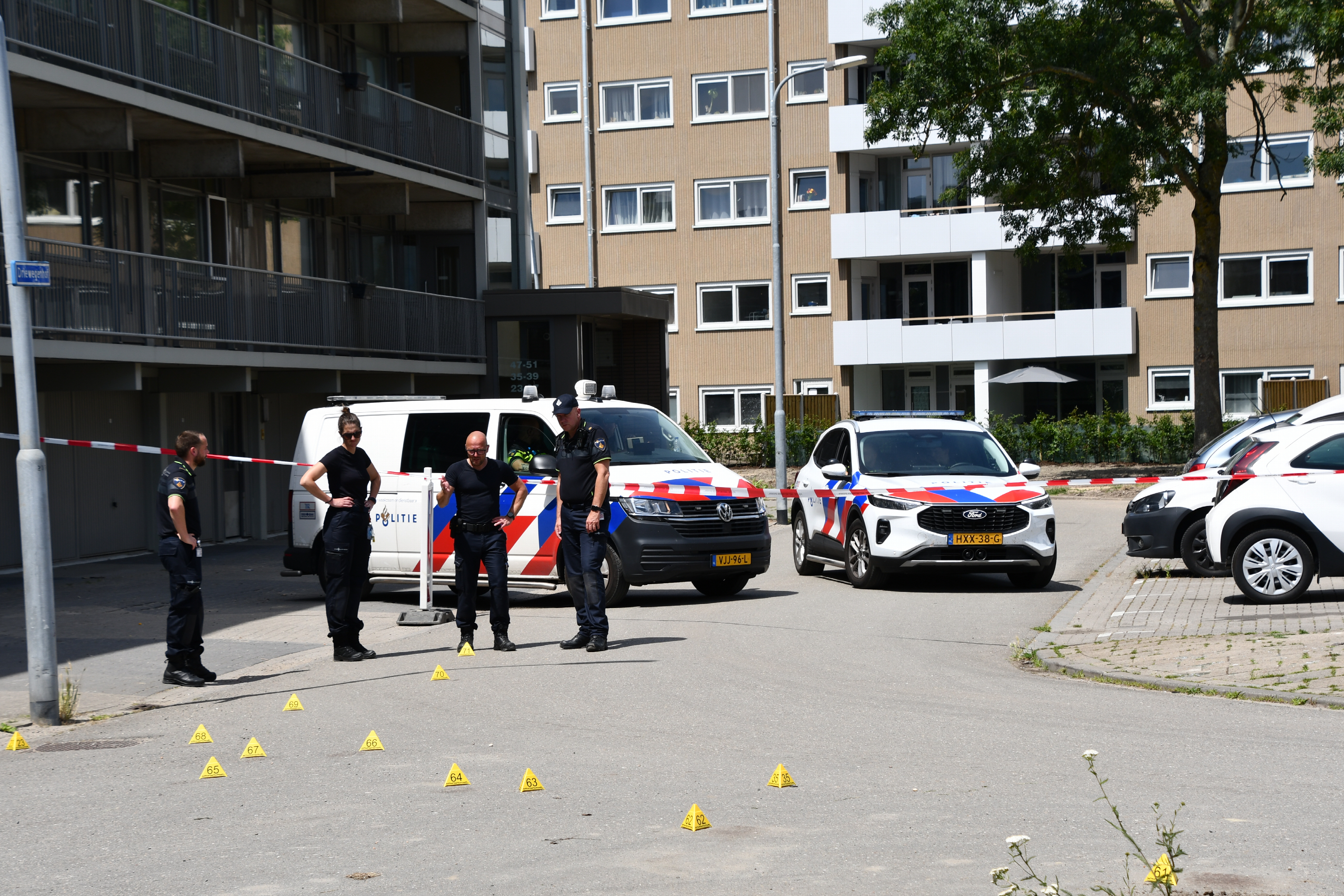Zwaargewonde man gevonden in Middelburg, politie doet sporenonderzoek