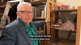 Henk (79) laat zijn maquettes zien