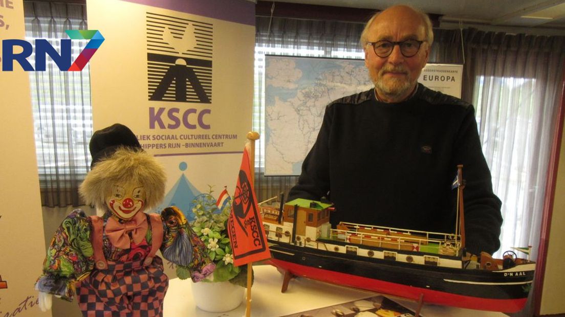 Henk Nuij met kerkschip D'n Aal. Fotograaf: Rosanne de Boer