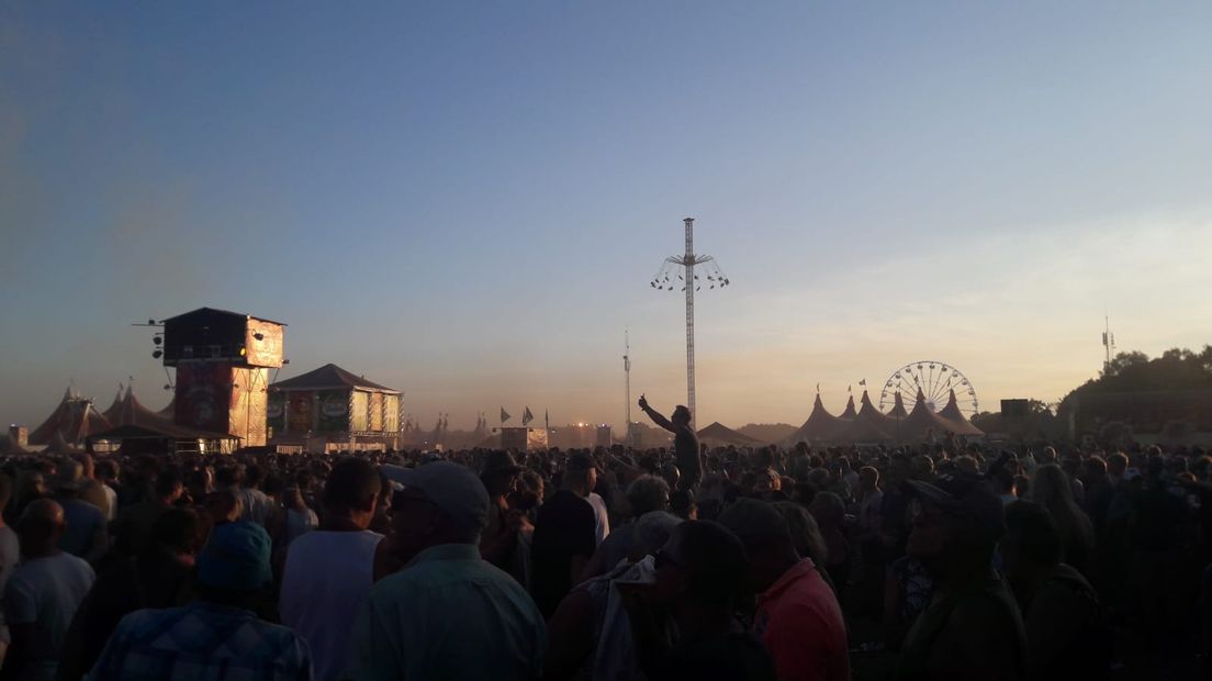 Er gebeurt alderbastends veel gaafs op het terrein van de Zwarte Cross en de mooiste momenten vind je hier, in ons liveblog.