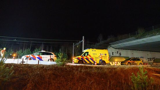 NS-machinist overleden na aanrijding met trein bij Maarn. NS-machinist overleden na aanrijding met trein bij Maarn.