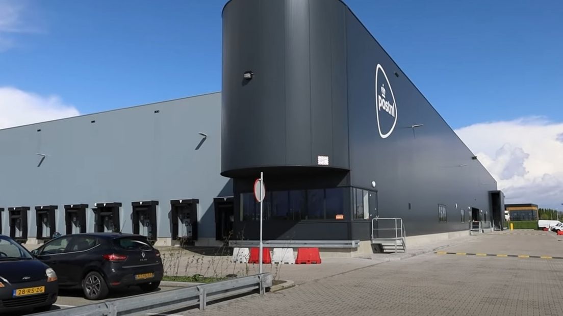 Binnenkijken in het grootste sorteercentrum van Nederland