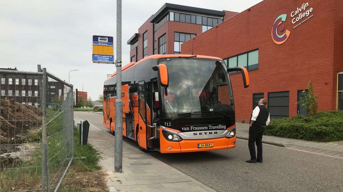 NS vervoert reizigers met stopbussen