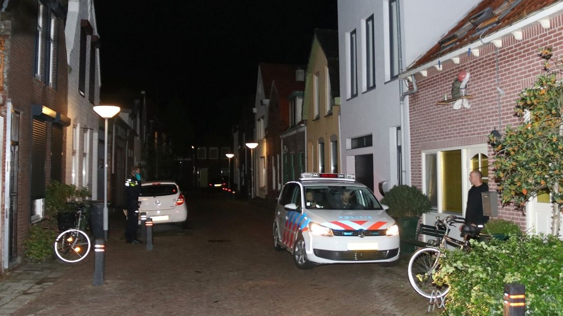 Politie bij huis van melder na steekpartij in Terneuzen