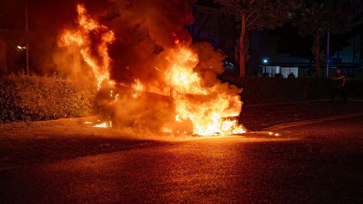 112 Nieuws: Autobranden in Deventer en Glanerbrug