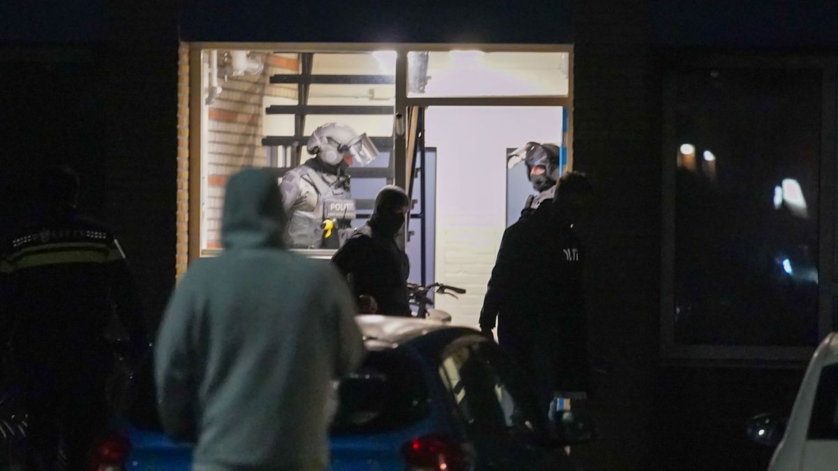 DSI doet inval aan Professor Mr. P.S. Gerbrandyweg in Leeuwarden