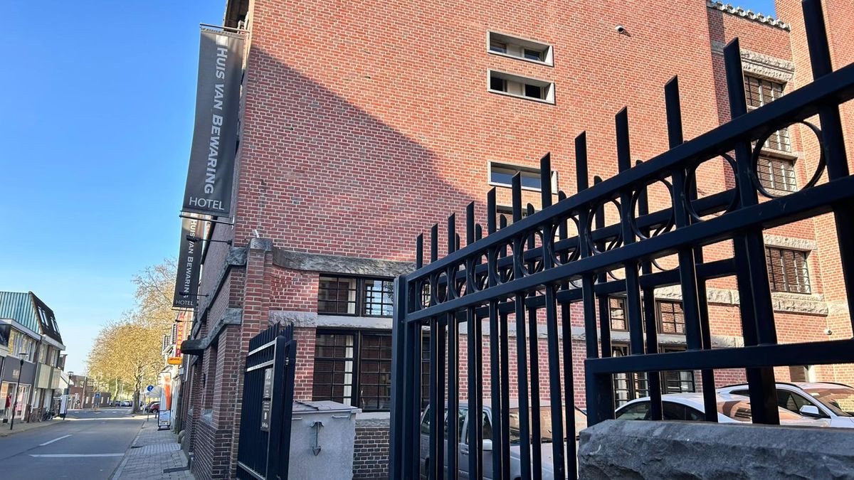 Almelo grijpt in en gaat COA dwangsom opleggen vanwege statushouders in hotel