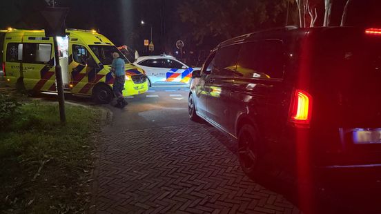 Politie tikt autoruit in na zorgen om man in bestelbus