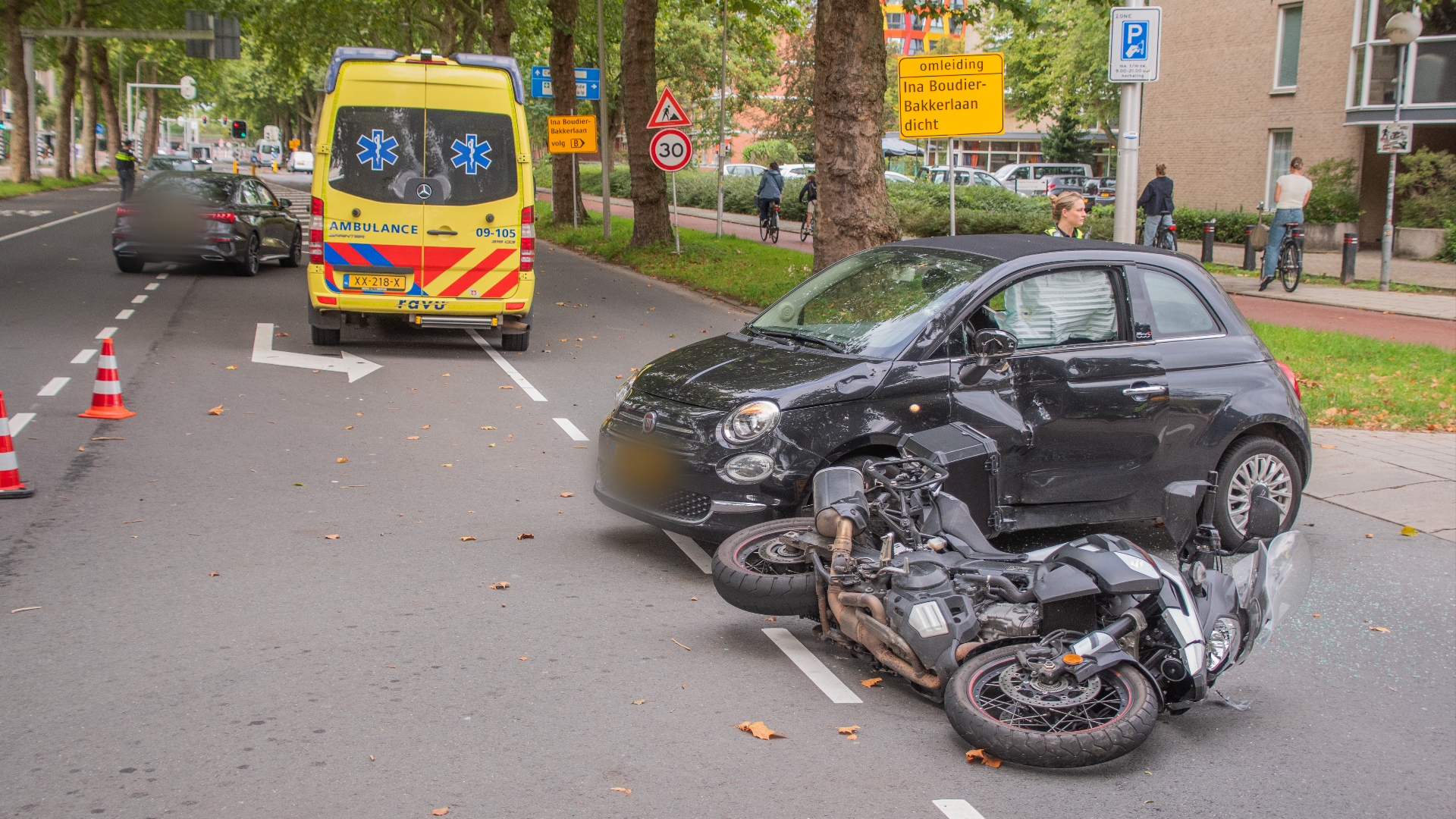 Motorrijder gewond na ongeluk naast Diakonessenhuis
