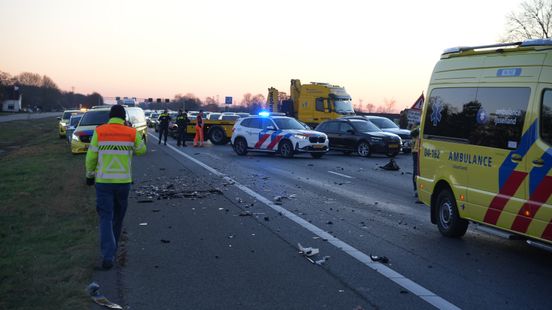 Ongeluk op A28 door overstekende hond | Brand in Wilsum. Ongeluk op A28 door overstekende hond | Brand in Wilsum.