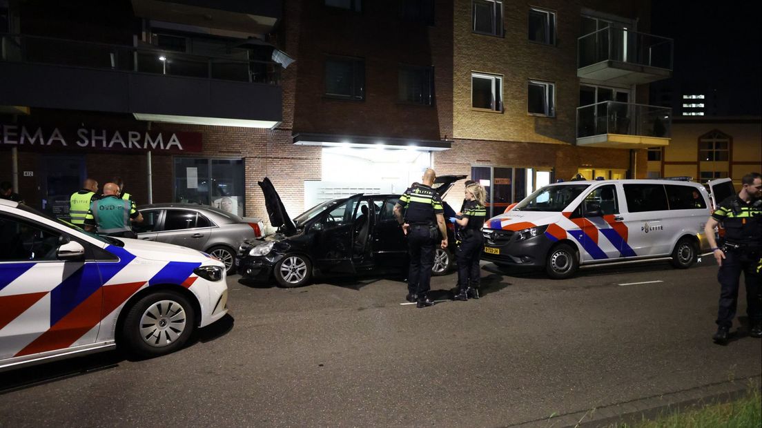 Auto klemgereden na achtervolging