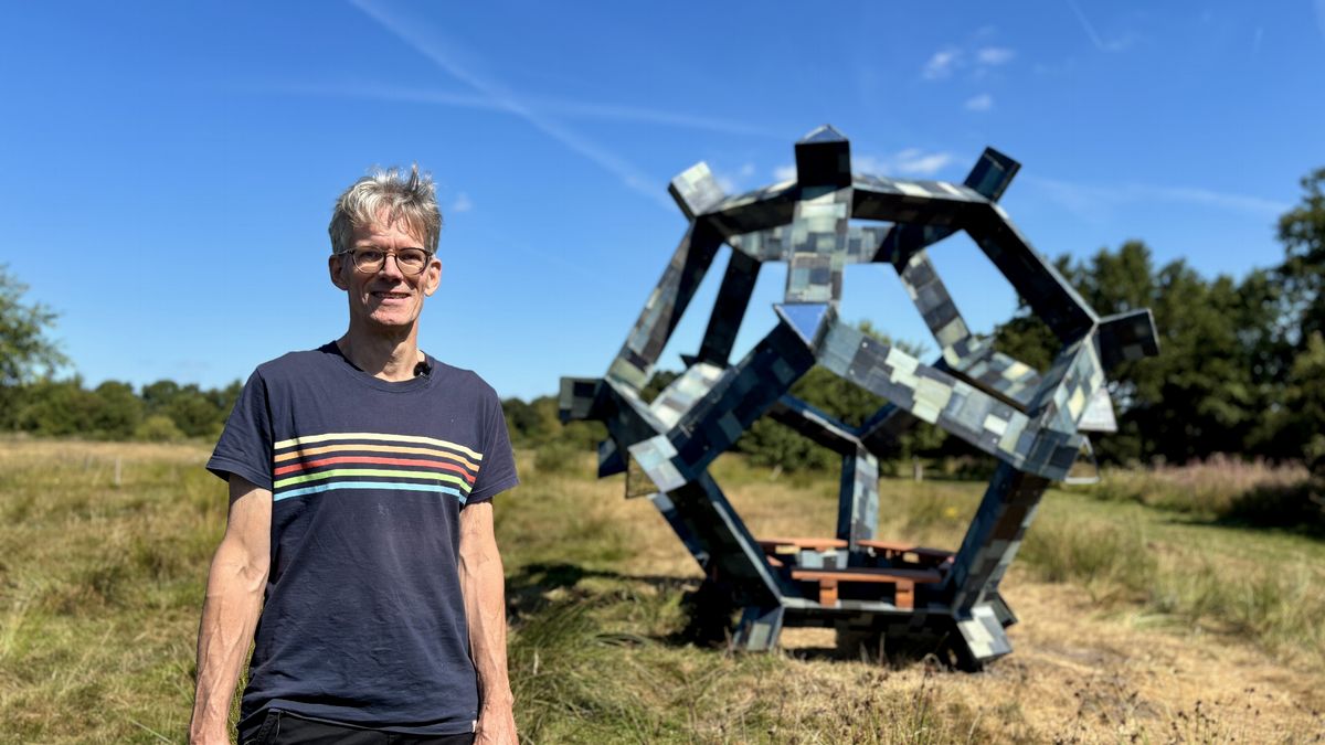 Wandelaars laten zich verrassen bij Folly Art Norg: 'Het is nutteloos, maar sexy'