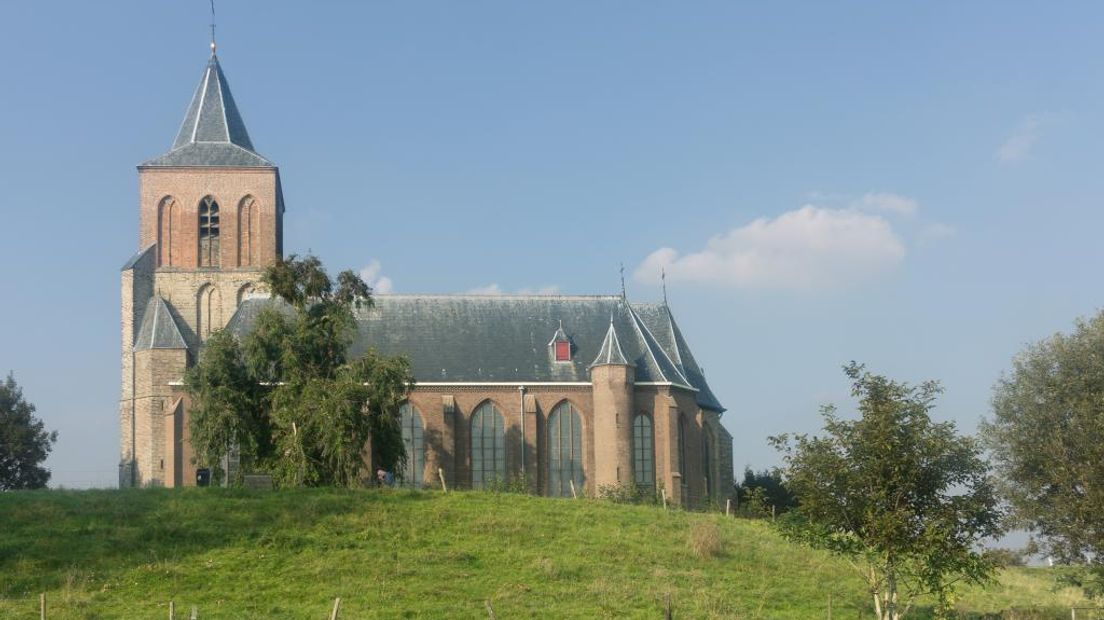 De Sint Martinuskerk in Oud-Zevenaar.