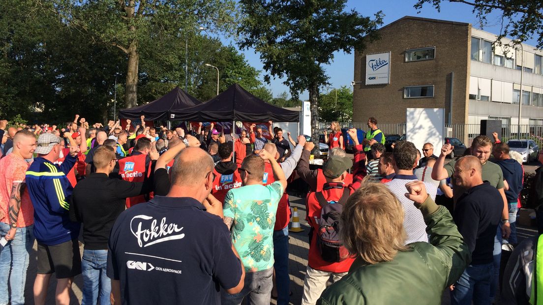 In juni gingen de werknemers van Fokker ook in staking (Rechten: RTV Drenthe)