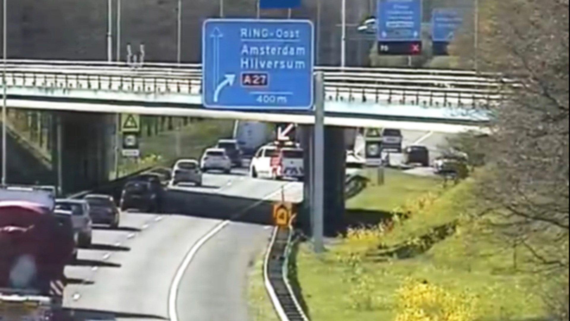 Half uur vertraging na ongeluk voor knooppunt Rijnsweerd.