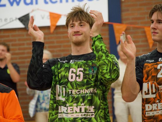 Uitblinker Oña kleurt thuismaand van medekoploper Hurry-Up