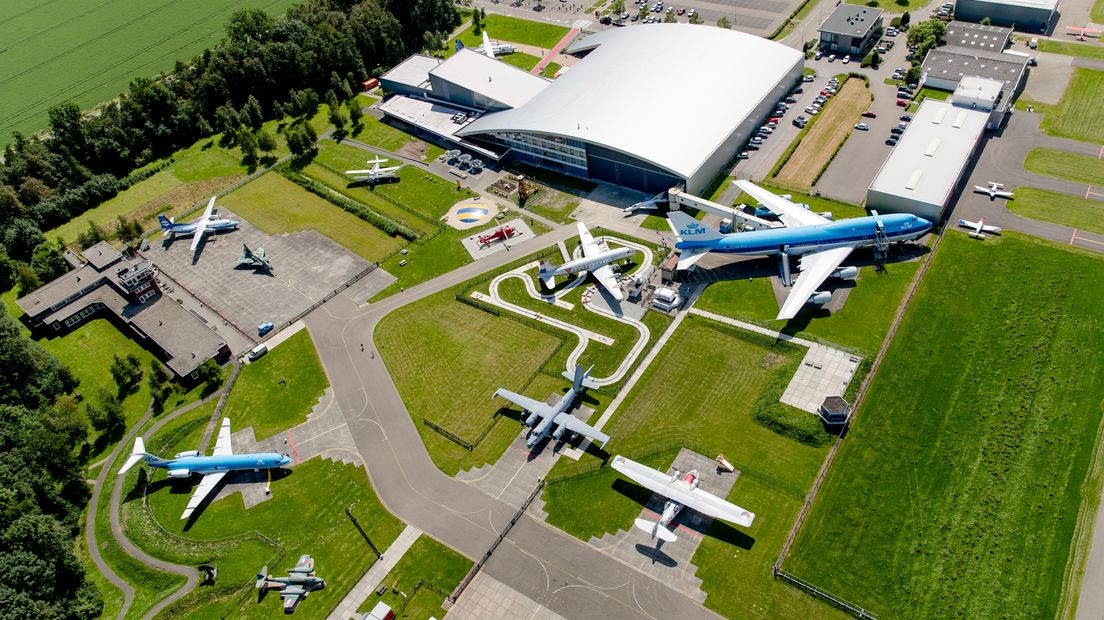Het nieuwe Lelystad Airport gaat op 1 april 2019 open (Rechten: ANP/Robin van Lonkhuijsen)