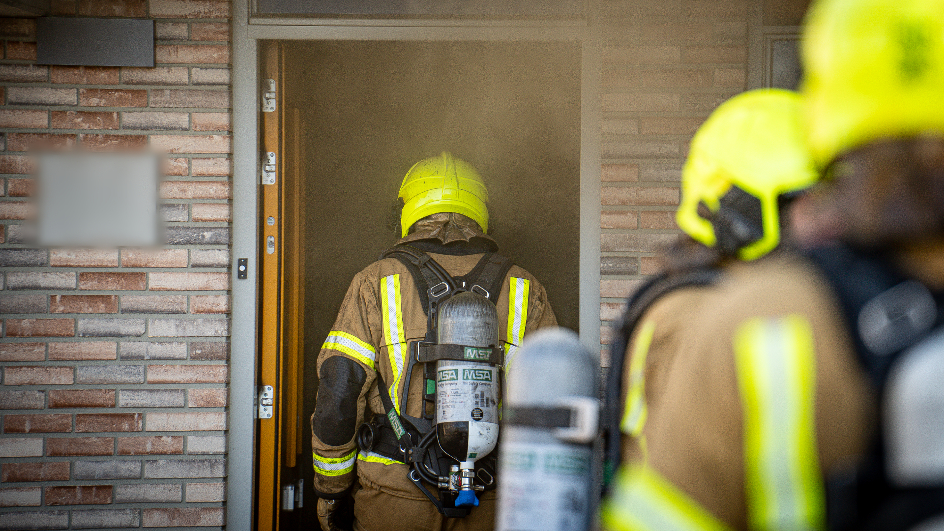Niemand was thuis tijdens de brand en er vielen dan ook geen gewonden.