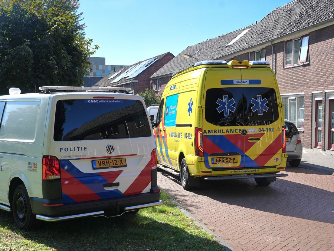 Snijwonden na vechtpartij in een woning in Meppel