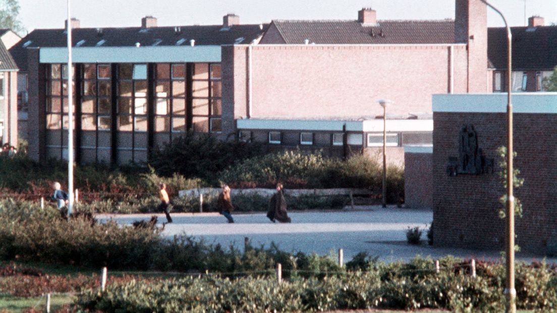 Kinderen werden vrijgelaten bij de gijzeling in Bovensmilde (Rechten: ANP)