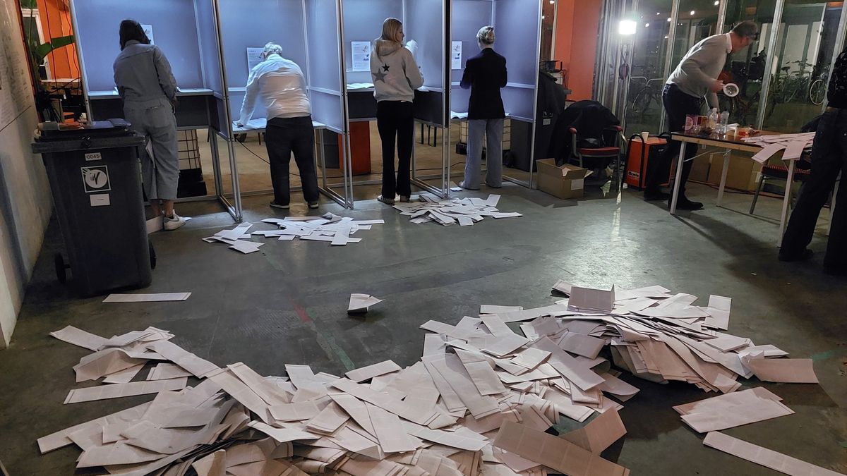 Schiermonnikoog en Vlieland hebben als eerste een uitslag