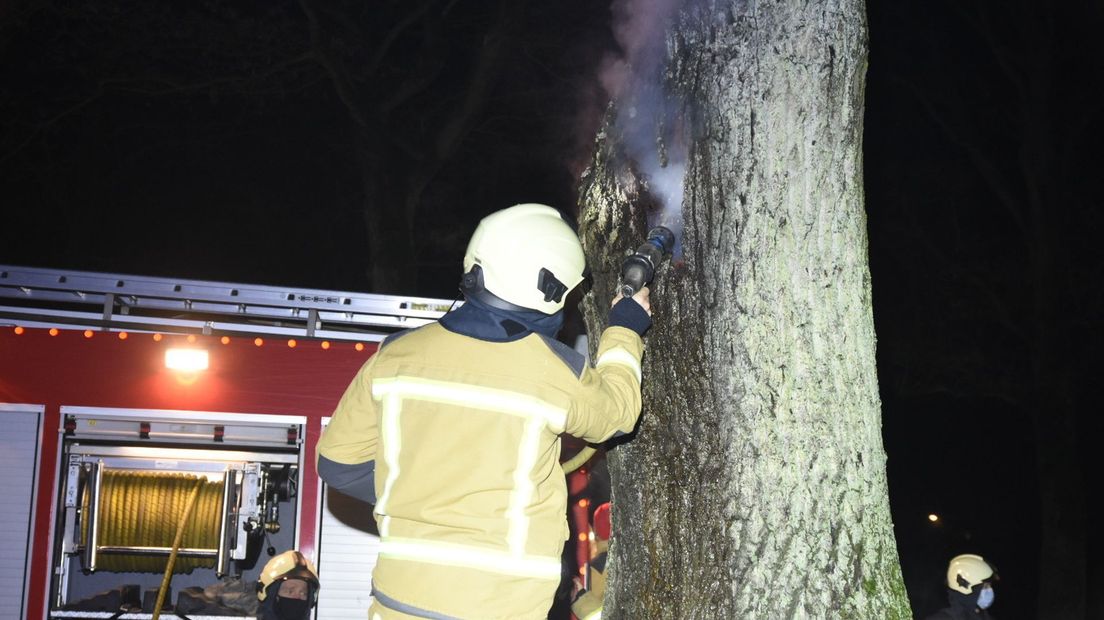 Op de Slenerbrink in Emmen ontstond twee keer brand