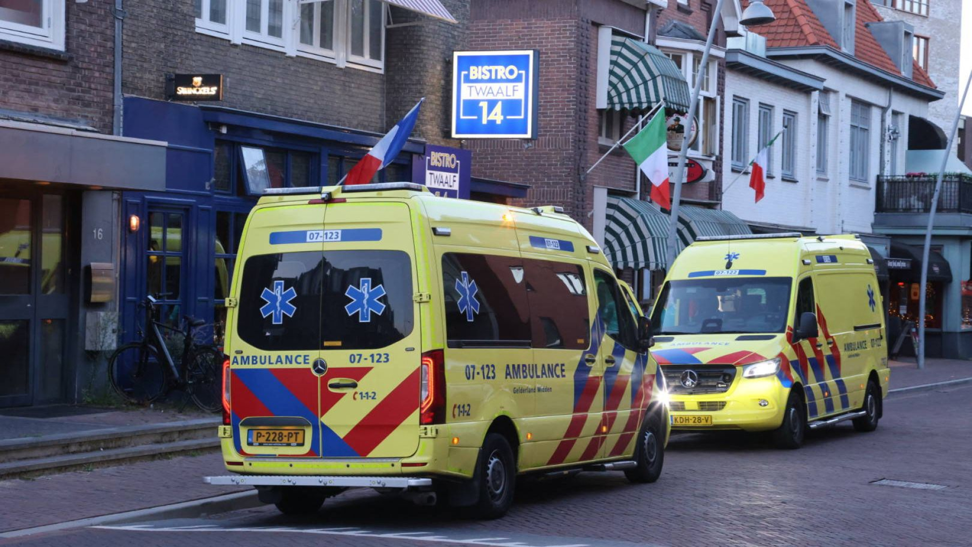 Gewonde in restaurant • traumahelikopter opgeroepen voor 14-jarige