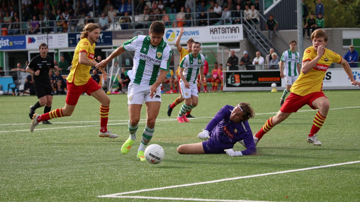 Schalkwijk is bij rentree in Tweede Divisie na acht minuten al trefzeker: 'Derby tegen Hoek staat ro