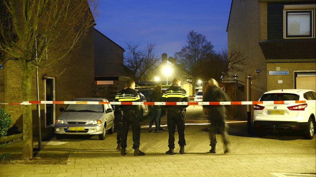 De politie onderzoekt de explosie in Zwolle