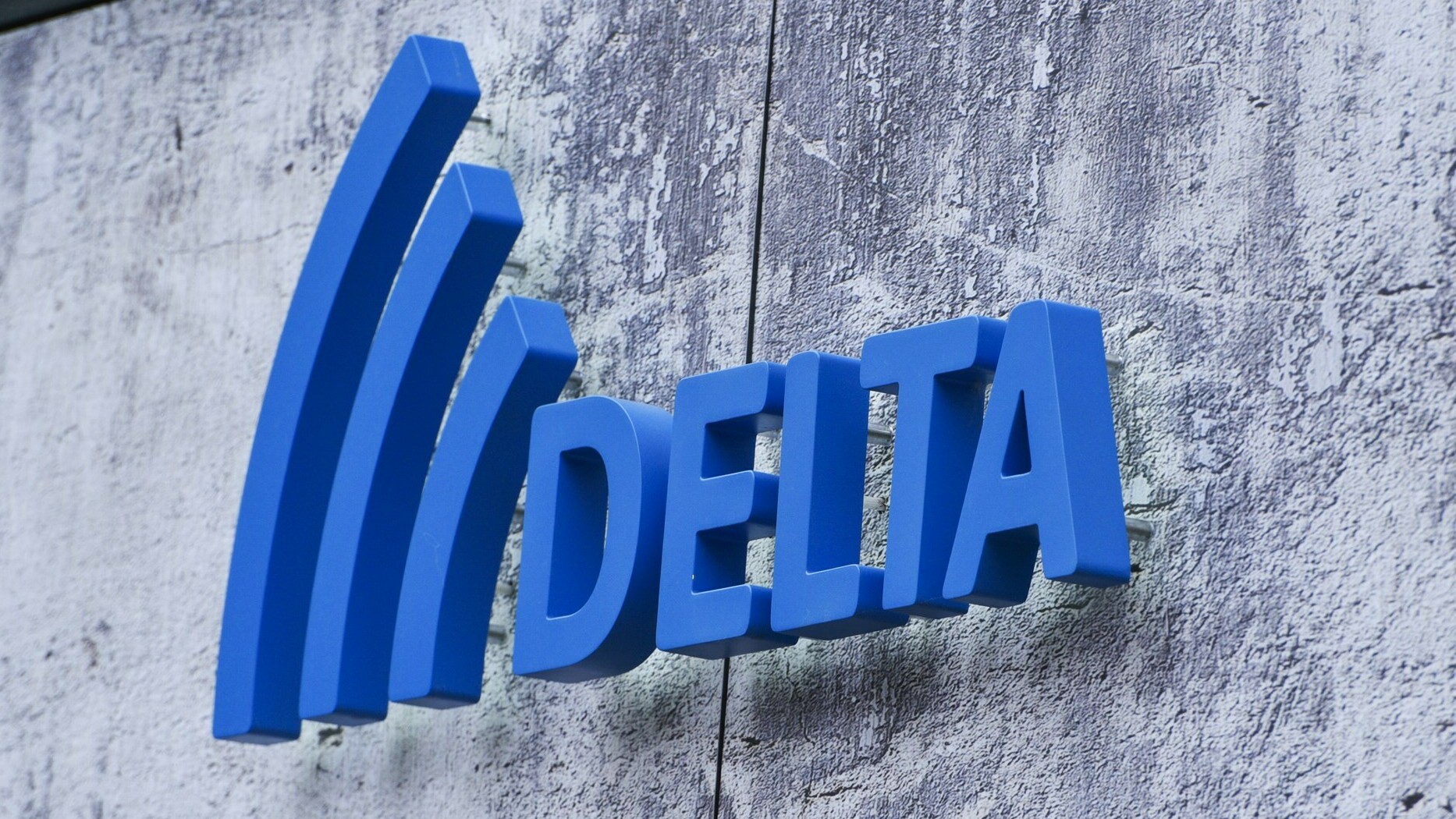 DELTA Fiber zet meldpunt voor klachten op nadat filmpje verkoper viraal ...