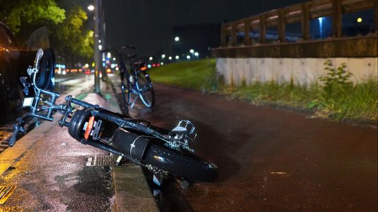Jongen gewond na botsing tussen fatbike en e-bike. Jongen gewond na botsing tussen fatbike en e-bike.